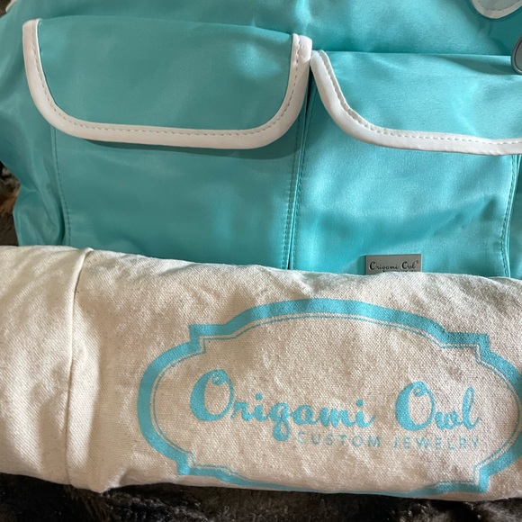 Origami Owl Convention Pieces Exclusive Designer bags - Picture 8 of 10